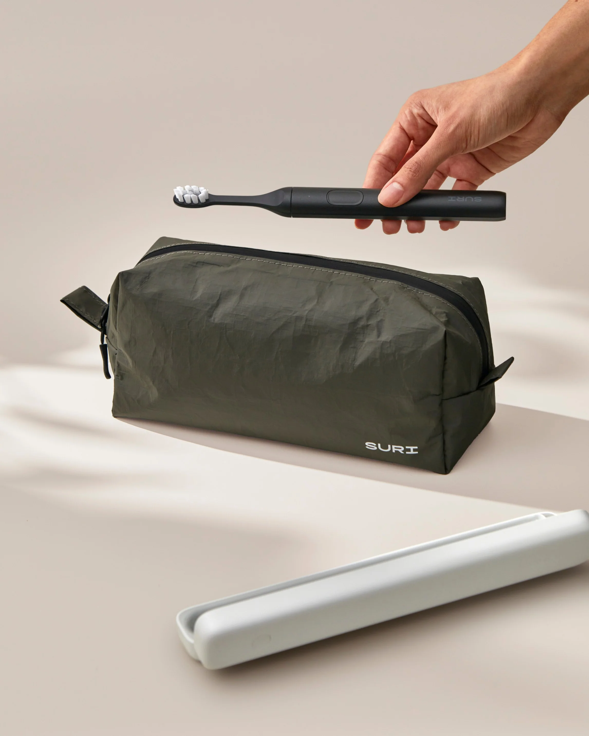 The Travel Set - Image 13